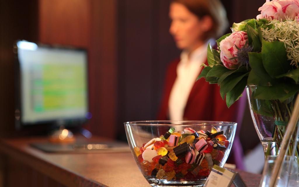 מונסטר Cityhotel Amadeus מראה חיצוני תמונה